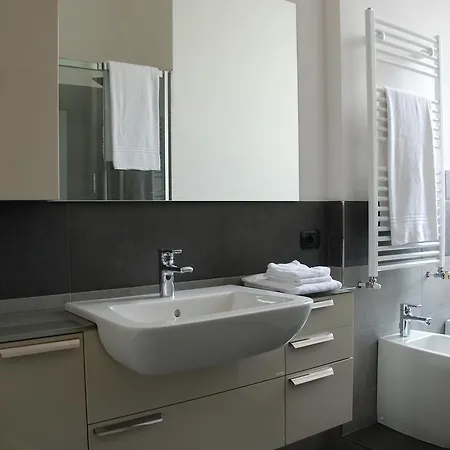 Easyhomes - Repubblica Lazzaretto Милан